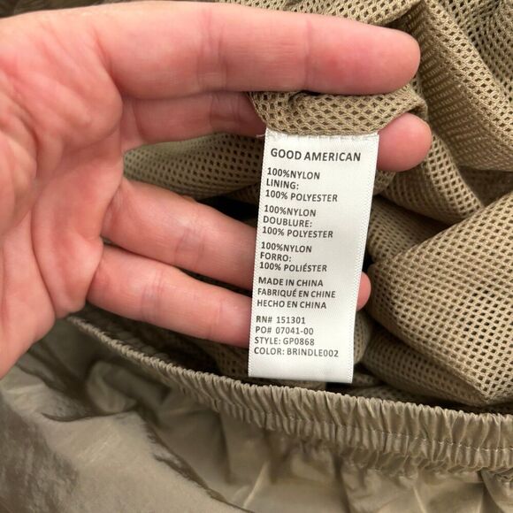 Good American Essential Nylon Track Pants - Picture 11 of 12